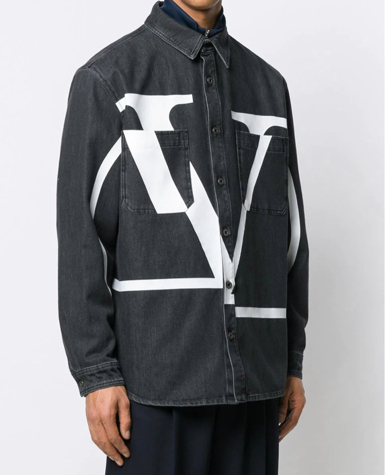 Chemise en jeans V logo